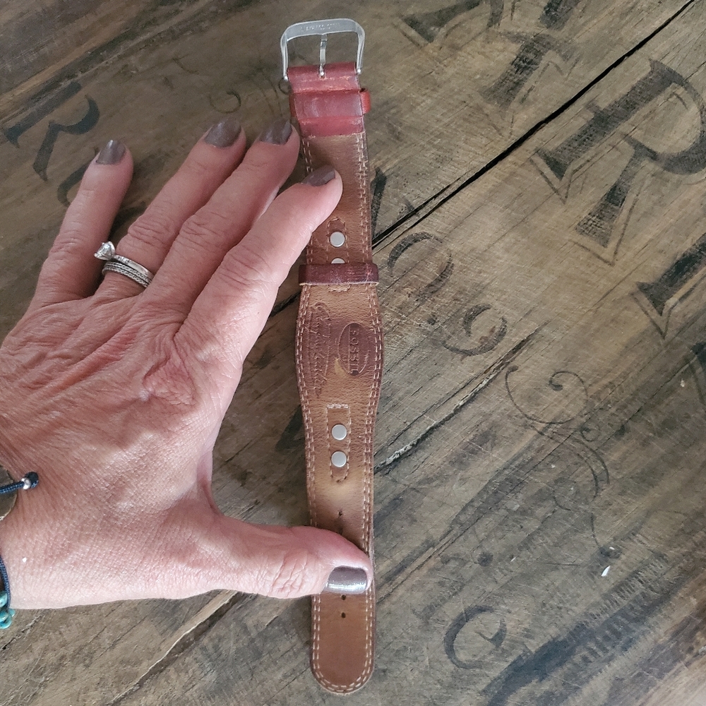 FOSSIL 'Rare' Vintage Big Tic Hearts Leather | Stainless Steel Wide Band Watch - Picture 10 of 14